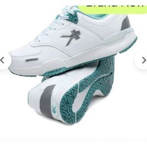 Kuru Kinetic Anti-Slip Leather Athletic Sneakers  Size 8